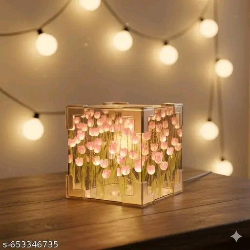 Wishpitara Tulip Cube Mirror Lamp